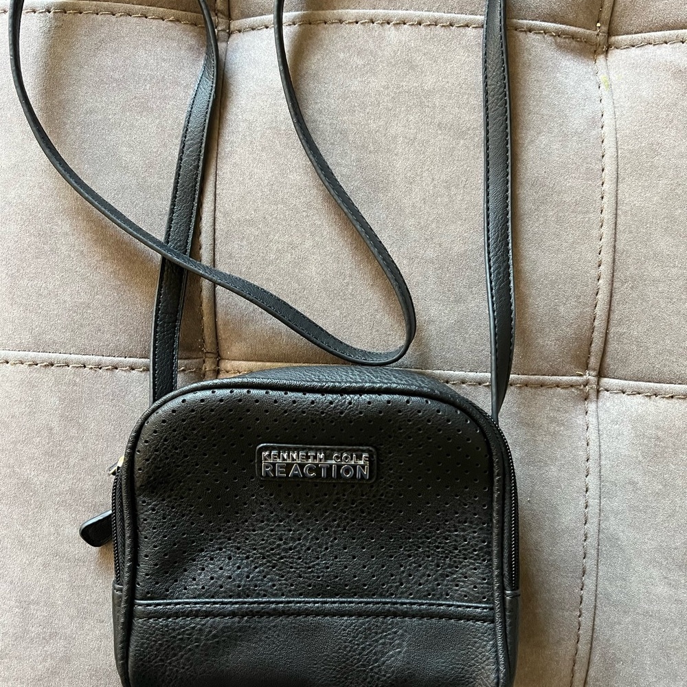 Kenneth Cole Reaction Charcoal Crossbody Bag